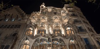 Casa Batlló – A Glimpse of Gaudí’s Genius in Central Barcelona