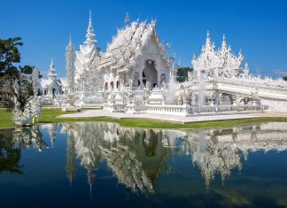 Wat Rong Khun – The Glittering White Temple of Chiang Rai, Thailand