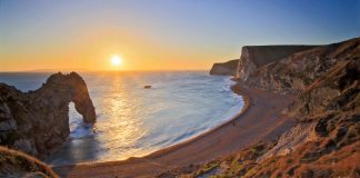 Durdle Door On The Glorious Jurassic Coast, Southern England.
