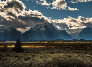 Teton Range: The Perfect Wilderness Retreat in the Rocky Mountains